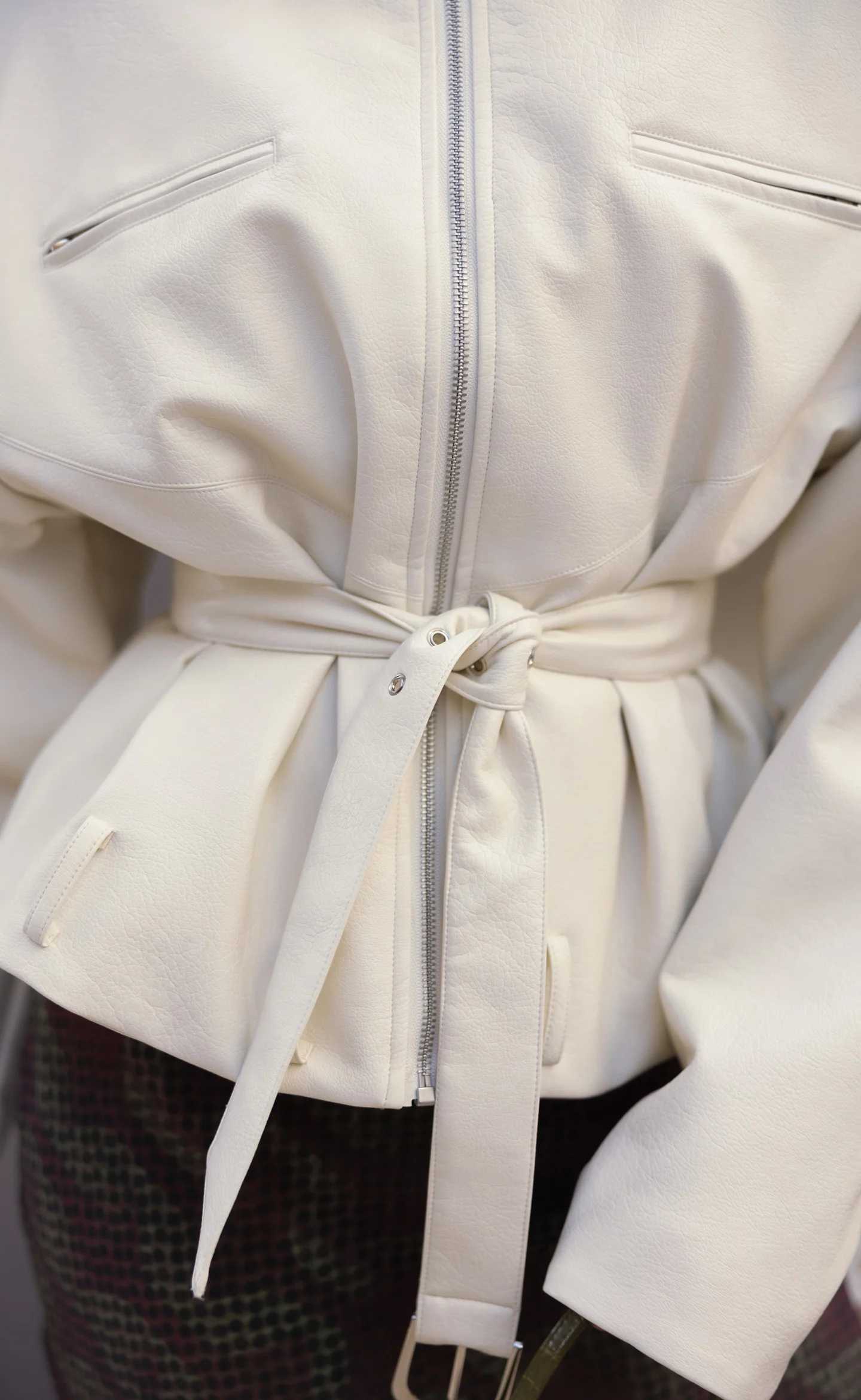 Coyote Jacket (Cream) - Image 5