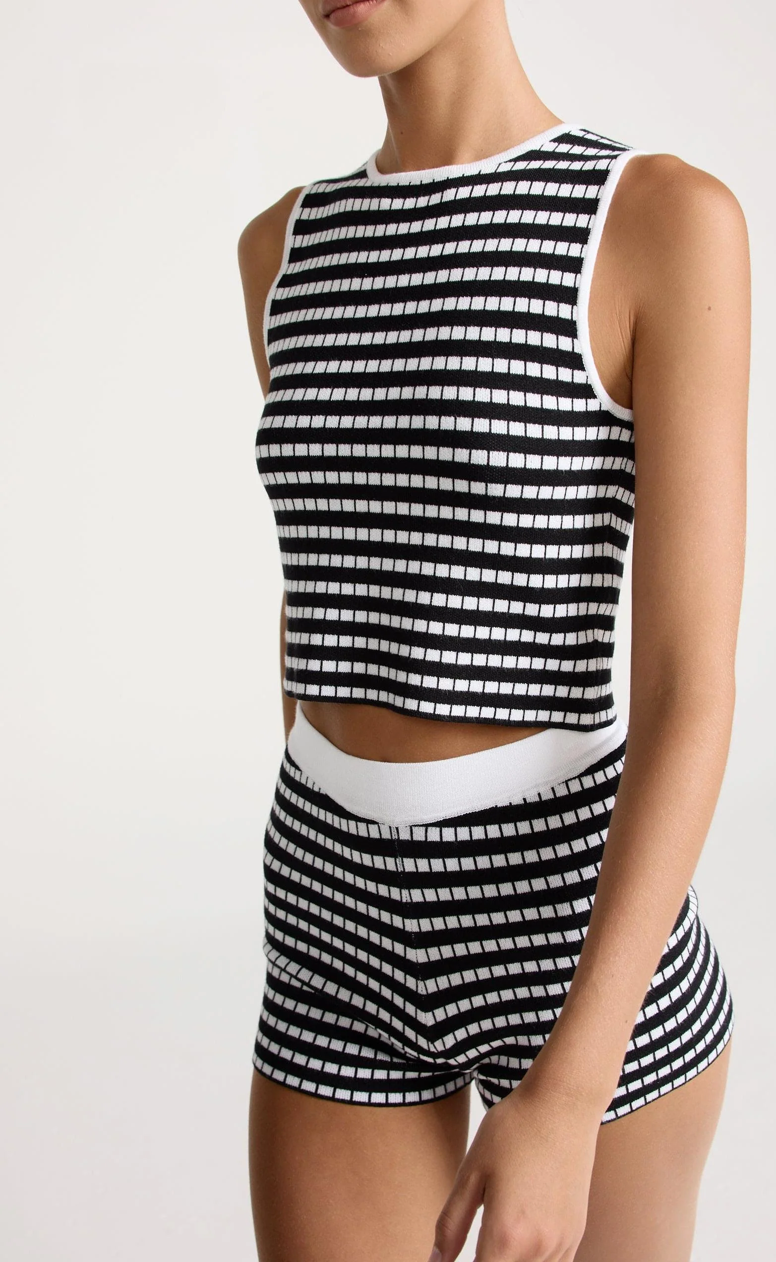 Kika Shorts (Black/White) - Image 13